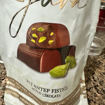 Patiswiss Antep Fıstıklı Çikolata