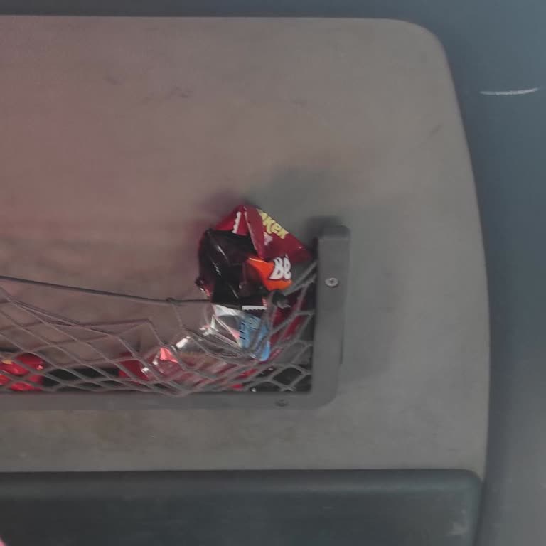 Nilüfer Turizm Asla Can Güvenliği Olmayan Bir Yolculuk Eski Dökük Bir Otobüs