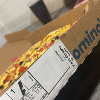 Domino's Pizza Özellikle İstenmeyen Malzeme Koyuyor