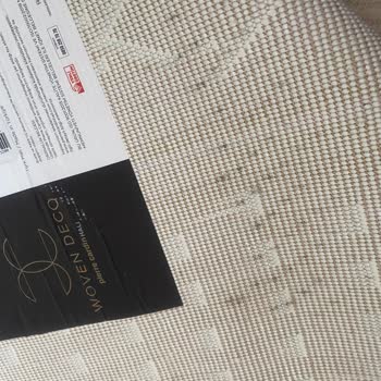 Güldeko Sıfır Aldığım Halı Lekeli, Etiketi Sökülmüş Halde Geldi