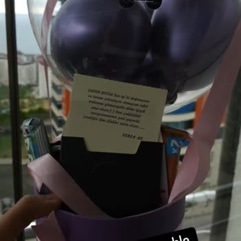 Lilyana Flowers Ürünün 35 Yaşındaki Kadına Bebek Arabası Olarak Gitti