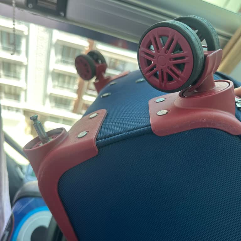 Ajet (Anadolu Jet) Valizimi Kırk Şekilde Teslim Etti!