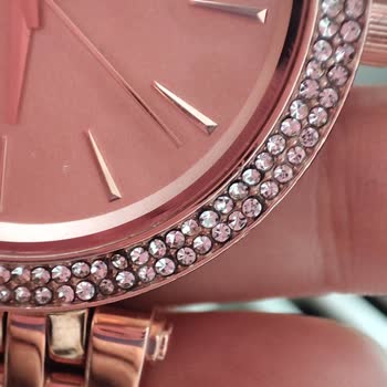 Проблема с ремонтом Michael Kors MK3192 и поврежденные камни