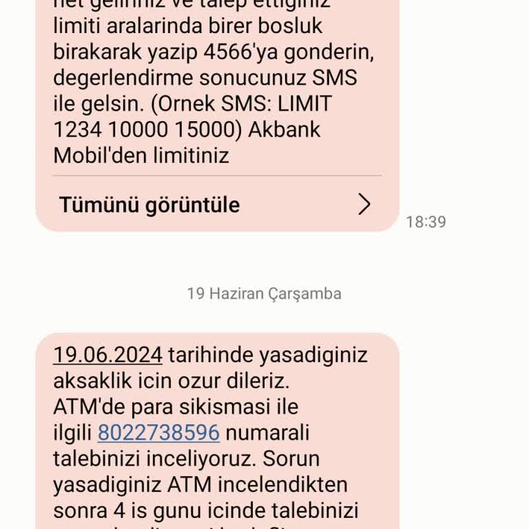 Akbank ATM'ye Sıkışan Para