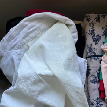 Celenes By Sweden Güneş Kremi Eşyalarımı Sapsarı Yaptı