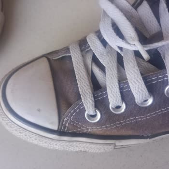 SuperStep Ve Converse Fiyaskosu: Kalitesiz Ayakkabı Ve Kötü Hizmet