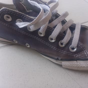 SuperStep Ve Converse Fiyaskosu: Kalitesiz Ayakkabı Ve Kötü Hizmet