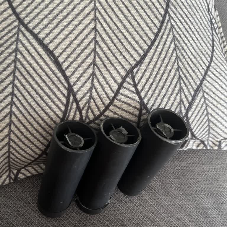 Mondihome Koltuk Ayakları Kırıldı