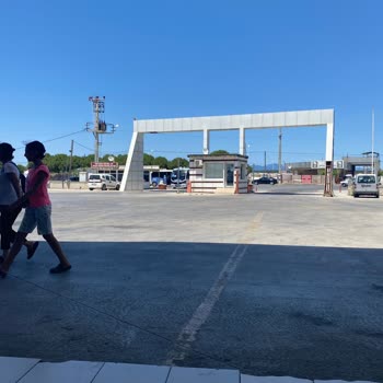 Ayvalık Otogar Kamil Koç Çalışanı