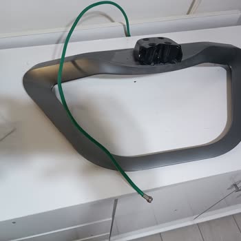 LG TV Masa Ayağı Kullanılmamış Olmasına Rağmen Kırıldı