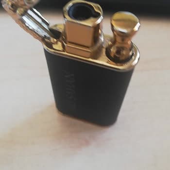 Tech Marketi (Instagram) Tech Marketi Çakmakları Çöp