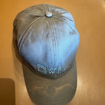 Jack Wolfskin Şapkasında Kalıcı Leke Problemi