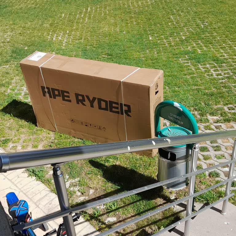 Horoz Lojistik Kargomu Dışarı Bırakıp Gitti