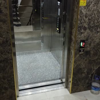 Sanayi ve Teknoloji Bakanlığı Asansör Şirketinden İzmir