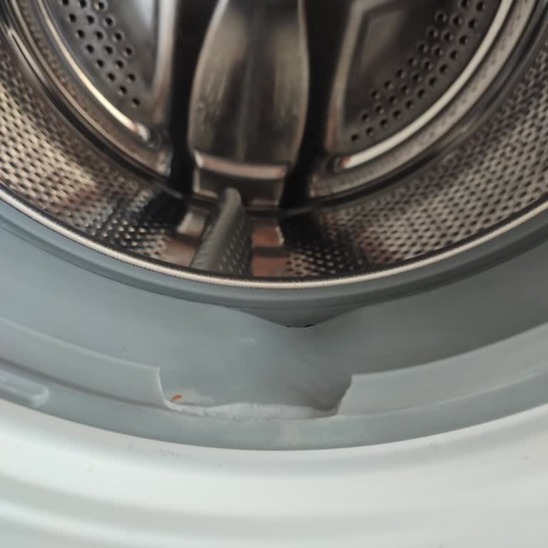 SEG Makinem Su Akıtıyor