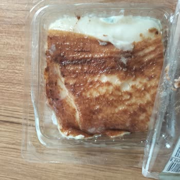 A101' De Satılan Hanımdan Markalı Kazandibi Küflü Çıktı.