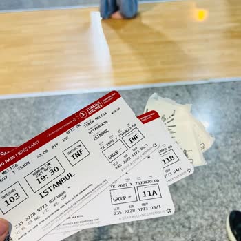 THY Uçuşunda Beklenmedik Değişiklik Ve Hizmet Eksikliği