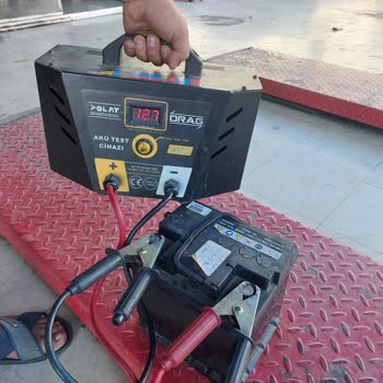 Hyundai Bayon Akü Boşaltıyor