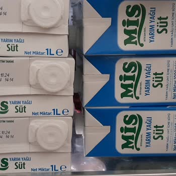 Şok Marketler Bozuk Süt Şoku: Aile Sağlığımız Tehlikede!