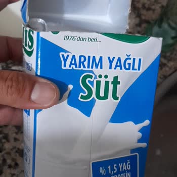 Şok Marketler Bozuk Süt Şoku: Aile Sağlığımız Tehlikede!