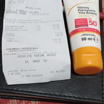 Kusurlu Ürün A101 ( Güneş Koruyucu Yüz Kremi )