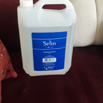 Selin Kolonya Ve Cossta Tarihi Geçmiş Kolonya Ürünü