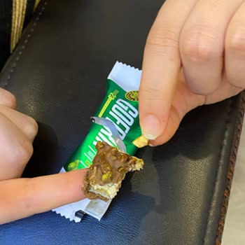 Kahve Dünyası Gofrik Ürününde Fıstık Kabukları Sorunu