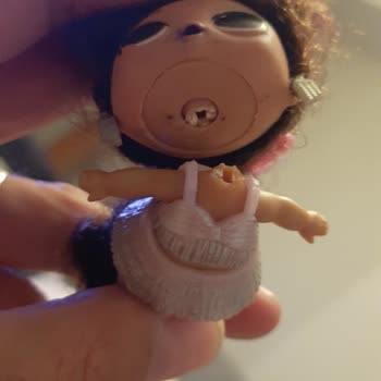 Dayanıksız LoL Surprise Bebek: Çocuğumuzu Üzdü!