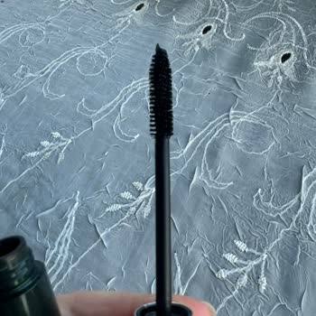 Disappointed with Clinique Morning and Night Set Mascara Quality