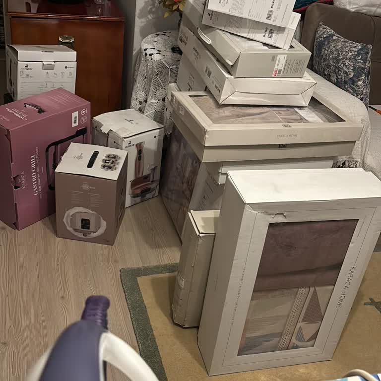 Karaca Züccaciye Mağdur Etti