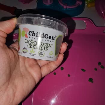 ChildGen Hamurun İçerisinden Cam Sertliğinde Maddeler Çıktı