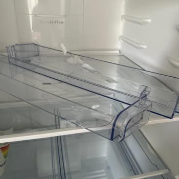 Profilo Kırık Buzdolabı Değişilmemesi