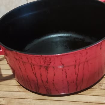 Lava Döküm Tencere İç Kaplaması Dökülme Sorunu.