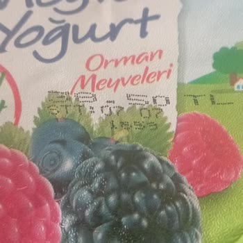 Sütaş Meyveli Yoğurt Sütaş Meyveli Yoğurdu