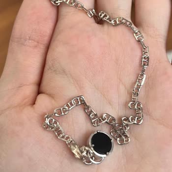 Text To Next Zaman Kapsülü Bileklik Daha Hediyeyi Veremeden Karardı