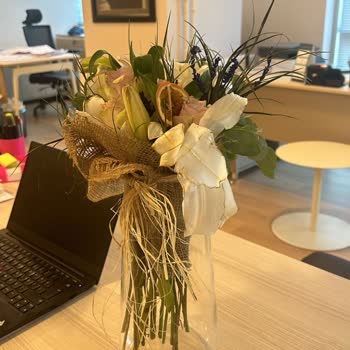 Çiçekte Sanat Mağduru...