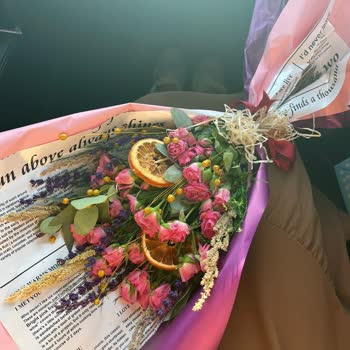 Taze Çiçek (tazecicek.com) Hayal Kırıklığı: Solmuş Çiçekler Ve Yetersiz Hizmet