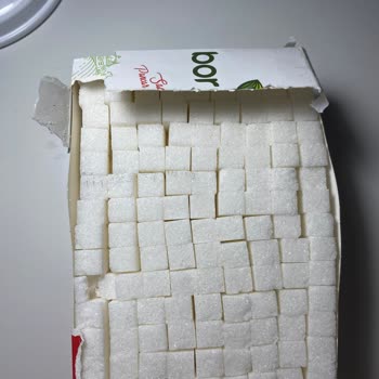 Bor Şeker Bor Küp Şekerin Paketini Açtığımda Üstünde Tarihi Yazılı