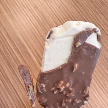 Magnum Dondurma- Yabancı Madde