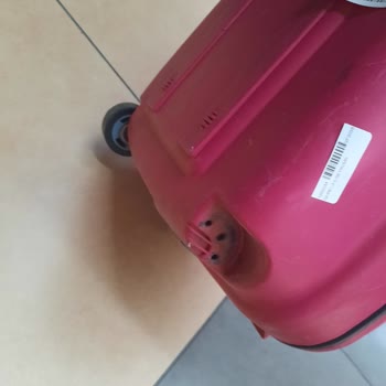 AJet (Anadolu Jet) Kırılan Bagaj Hasarı Çözülemedi!