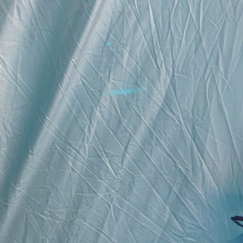 Decathlon Çadırlarında Güneş Sebebi İle İç Kaplamalarının Deformasyonu