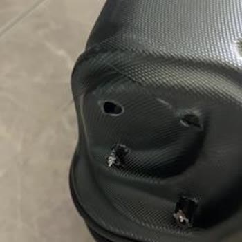 Ajet İki Valizimi Kırdı