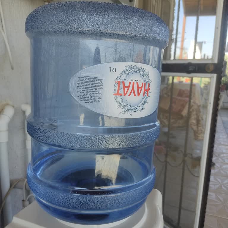 'Hayat Su Değil, Musluk Su'...