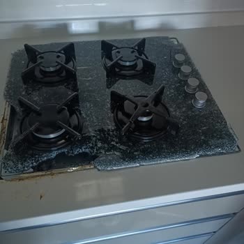 Simfer Ankastre Ocak Camı Patlaması