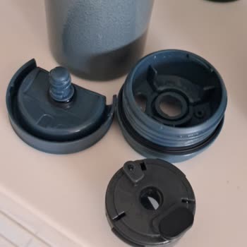 Stanley Klasik Neverleak Termos Conta Kopması, Conta Parçalanması