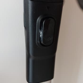 PHILIPS Ev Aletleri Philips Şarjlı Dikey Süpürge