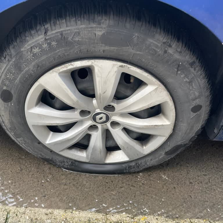 Getiraraç Kullanmadığım Ve Yol Yardımı Beklerken Üzerime Borç Çıkardı!