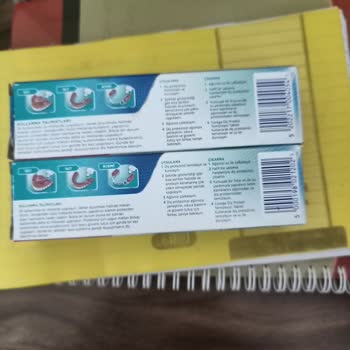 Corega Diş Protezi Yapıştırıcısı