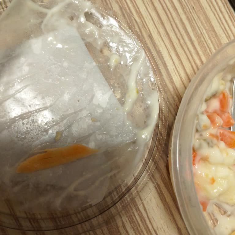 BİM Rus Salatasından Çıra Parçası Çıktı