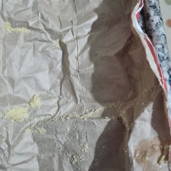 A101 İrmik İçinde Çıkan Kurt